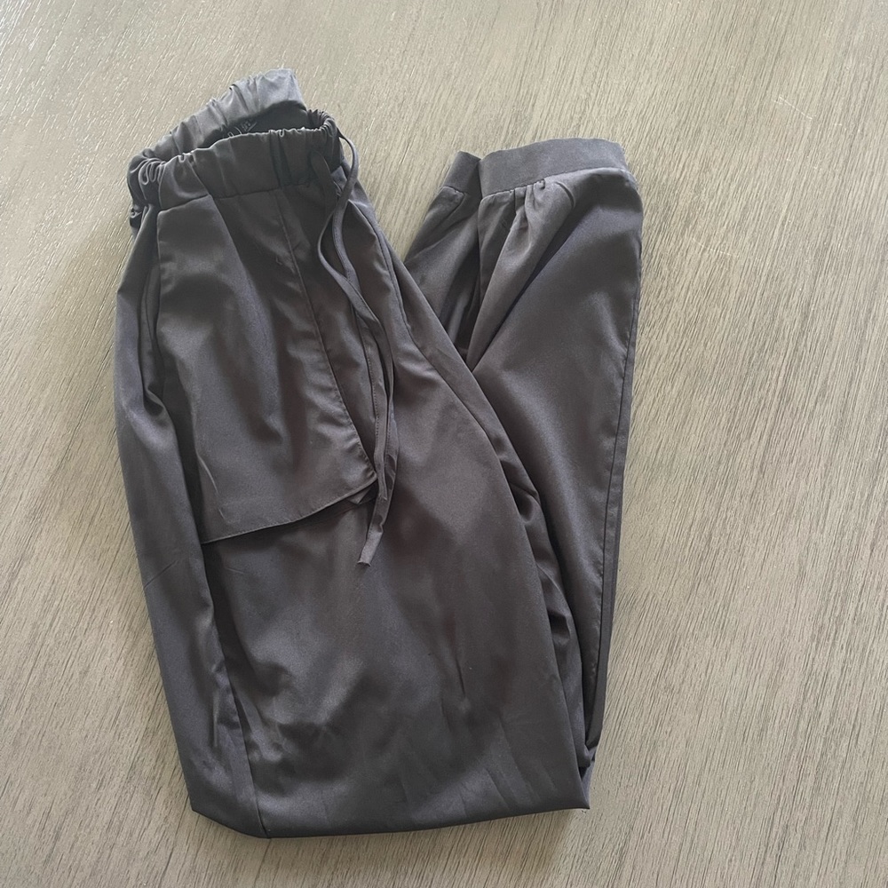 Boohoo black parachute pants
